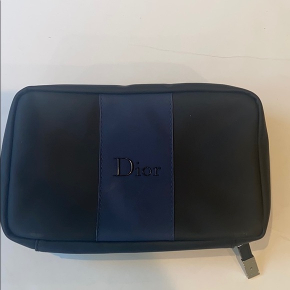Christian Dior Makeup Case - Picture 5 of 16